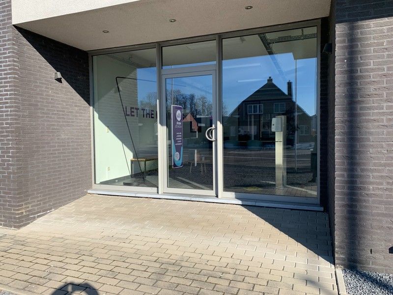 Multifcufunctioneel bedrijfsgebouw met appartement op zichtlocatie foto 11