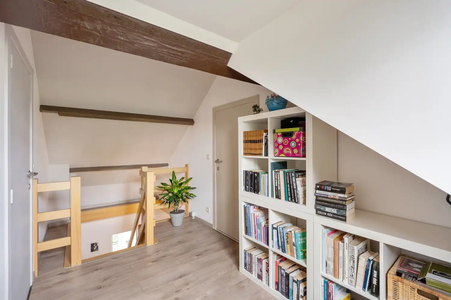 Landelijk gelegen, instapklare woning met 4 slaapkamers en zuidwestgerichte tuin op 8a27ca te Lubbeek. foto 15