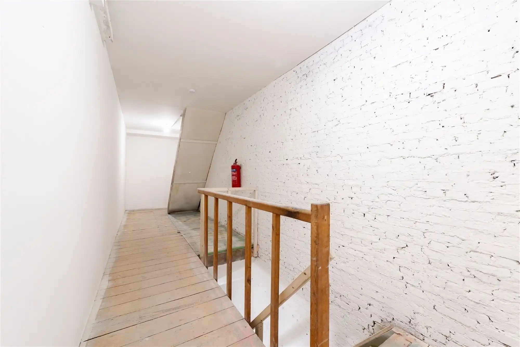 Atelier / polyvalente ruimte met loftallure foto 5