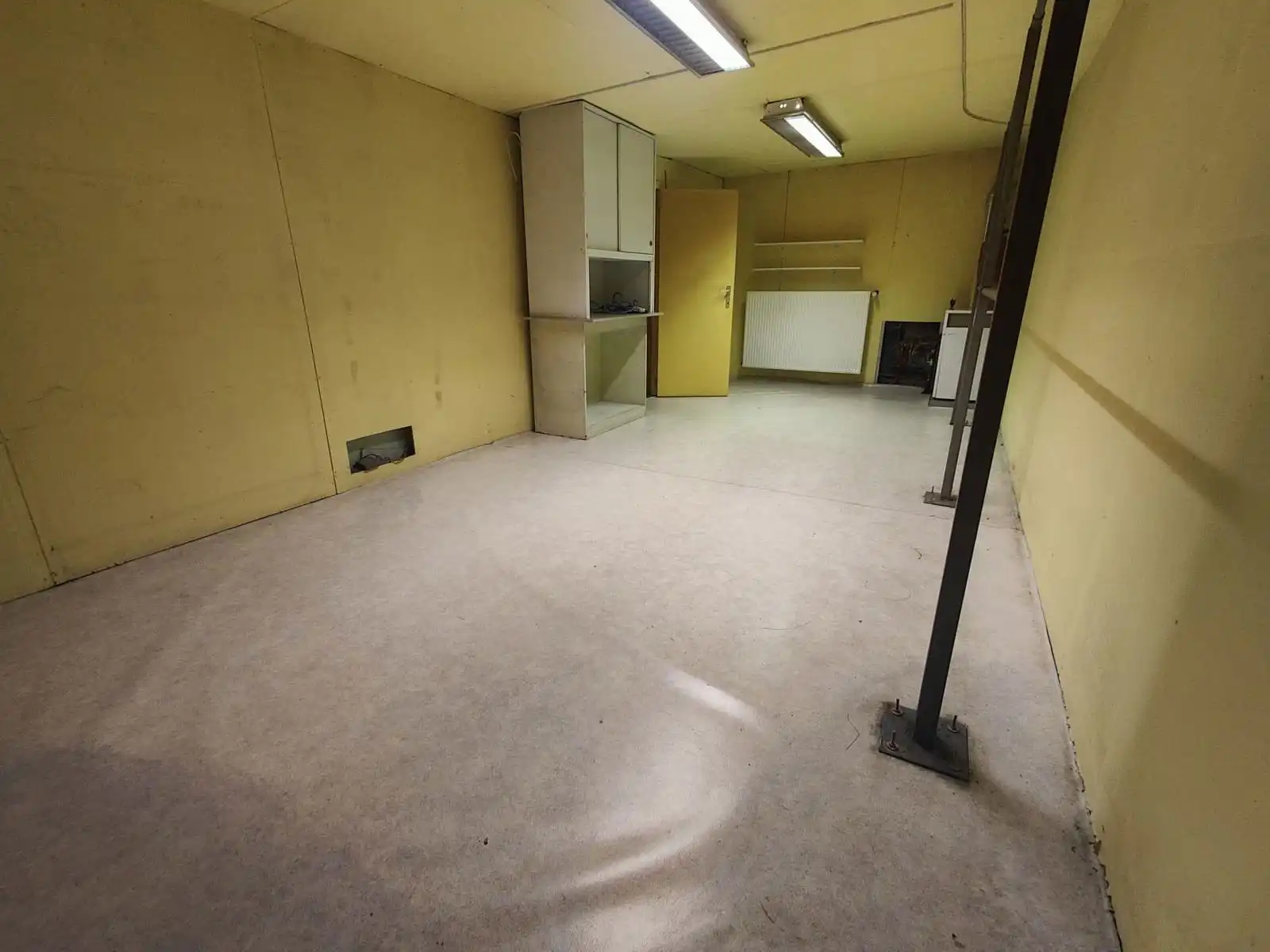 Handelsruimte op toplocatie in hartje Temse foto 5