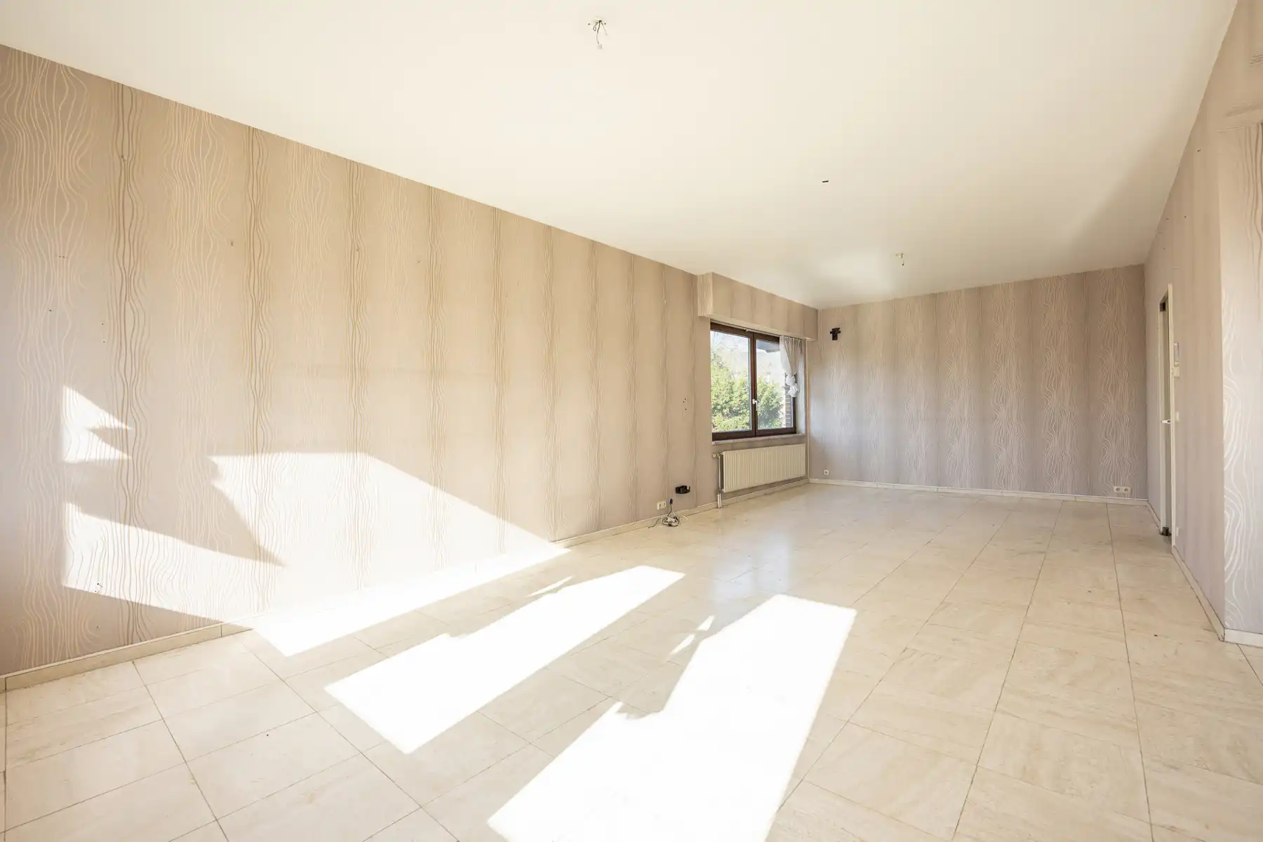 Ruim 2-slaapkamerappartement met lift, 2 terrassen en garage. foto 4