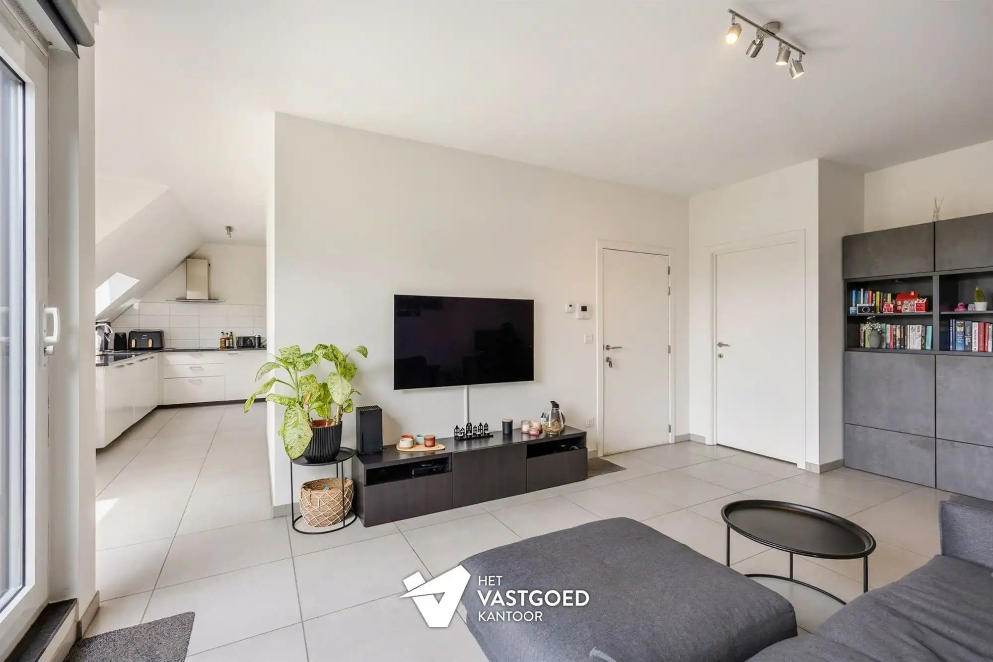 LEUK APPARTEMENT MET 1 SLAAPKAMER EN LEUK TERRAS OP TOPLOCATIE TE TESSENDERLO CENTRUM foto 5