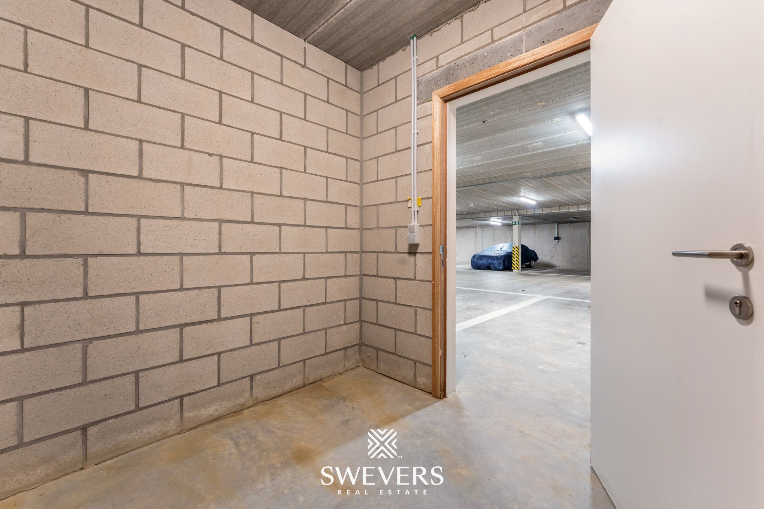 Stijlvol, gelijkvloers en instapklaar appartement (208 m²) mét private tuin en private kelder vlakbij Zolder-centrum foto 27