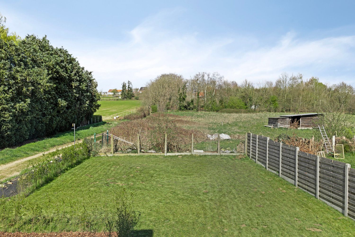 INSTAPKLARE EN VOLLEDIG GERENOVEERDE WONING TE DIEST! foto 13