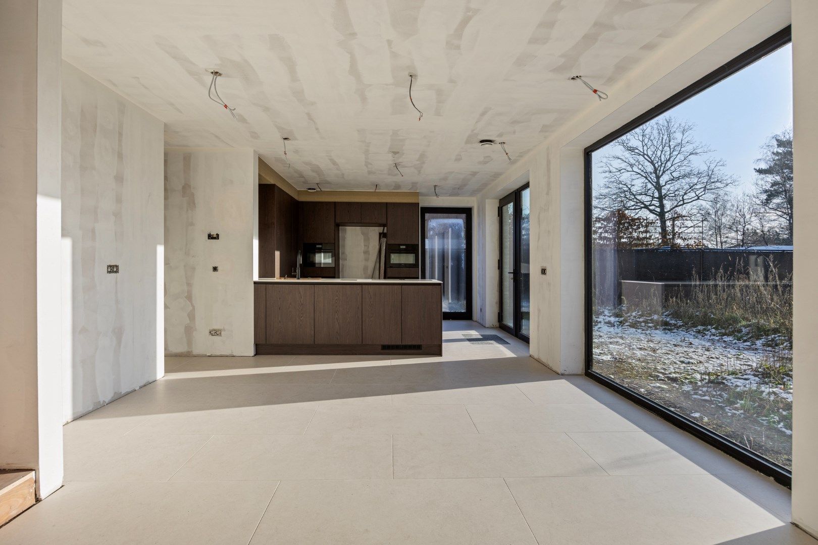 Verkoop onder registratierechten - ruime woning met 3 slpks gelegen op een zonnig perceel in Mol - Rauw !  foto 2