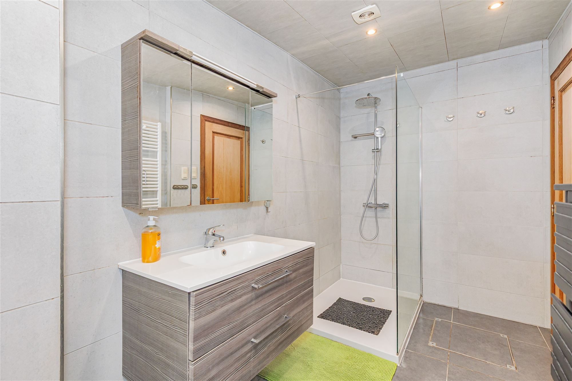 Instapklaar huis 4 slpk, tuin en garage te Ekeren foto 11