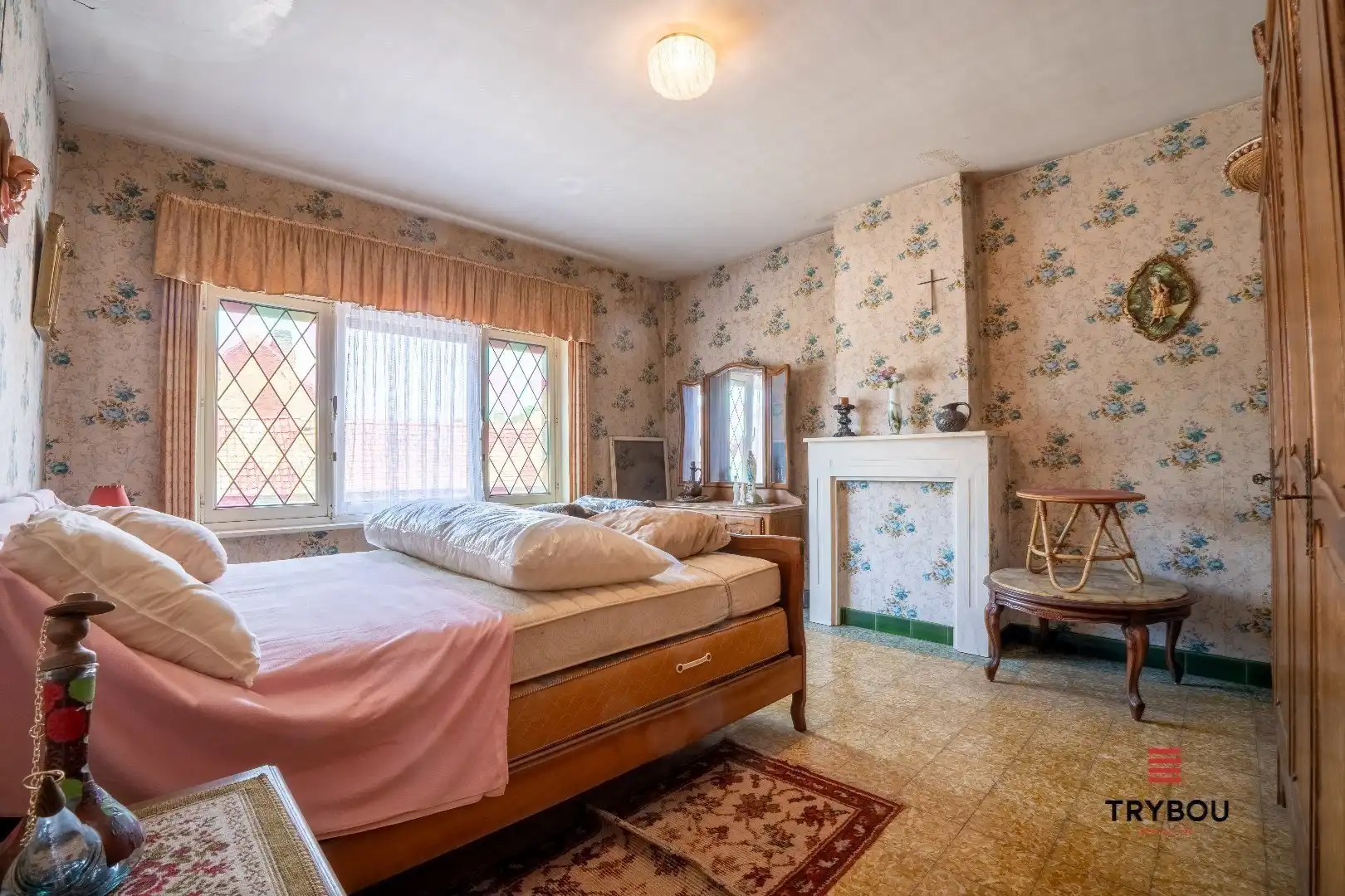 Centraal gelegen, degelijke woning met drie ruime slaapkamers foto 11