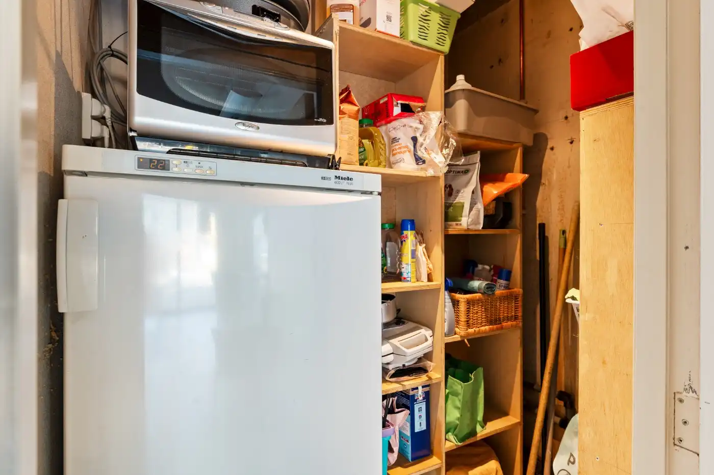 Ruime woning met commerciële ruimte, 2 slpk. en tuin foto 26