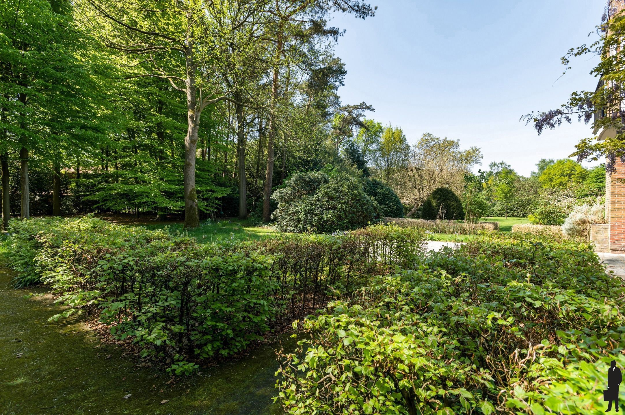 AUTHENTIEKE VILLA MET PARKTUIN EN VERKAVELINGSPOTENTIEEL foto 30
