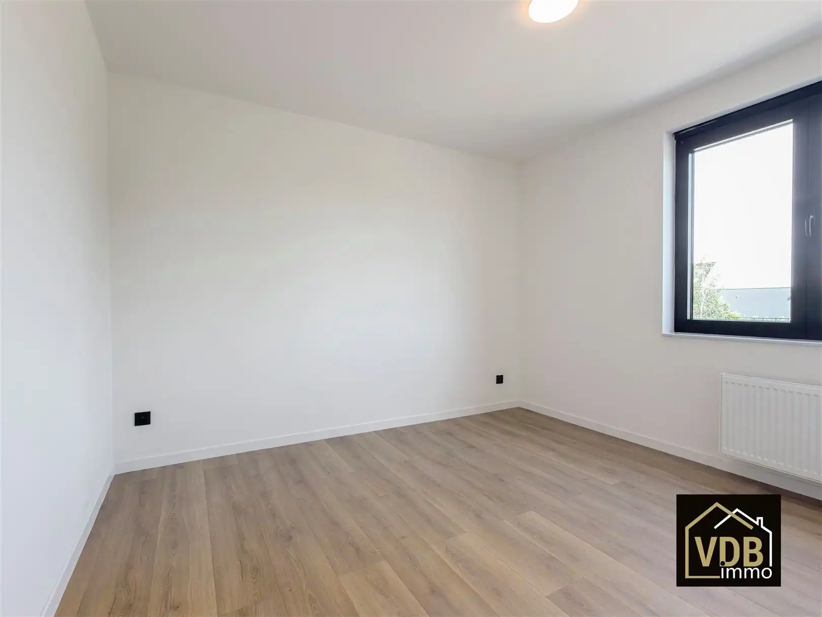 Een knus gerenoveerde woning met 3 slaapkamers en tuin foto 45