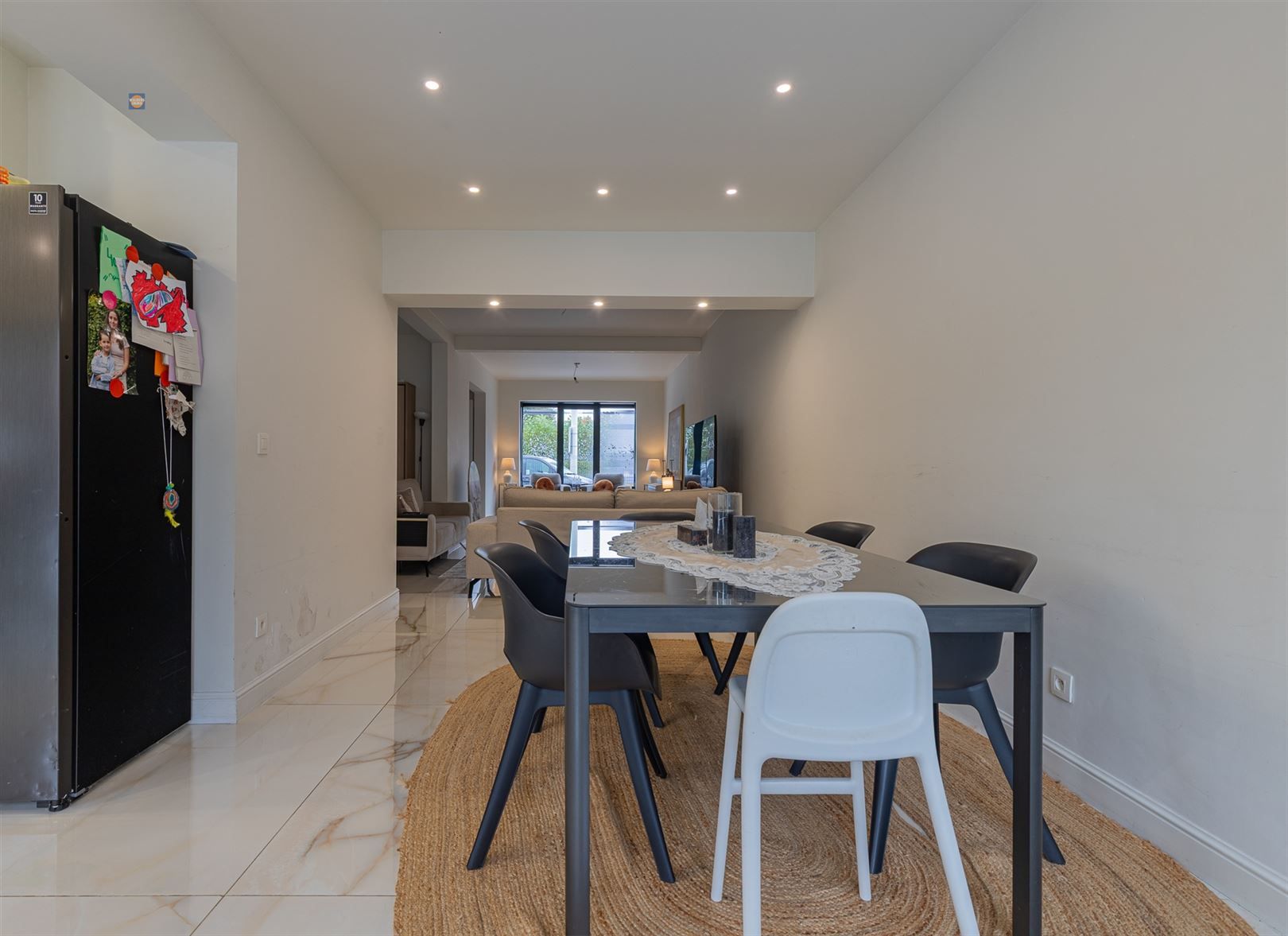 Ruime halfopen woning met grote tuin en 3 slaapkamers foto 9