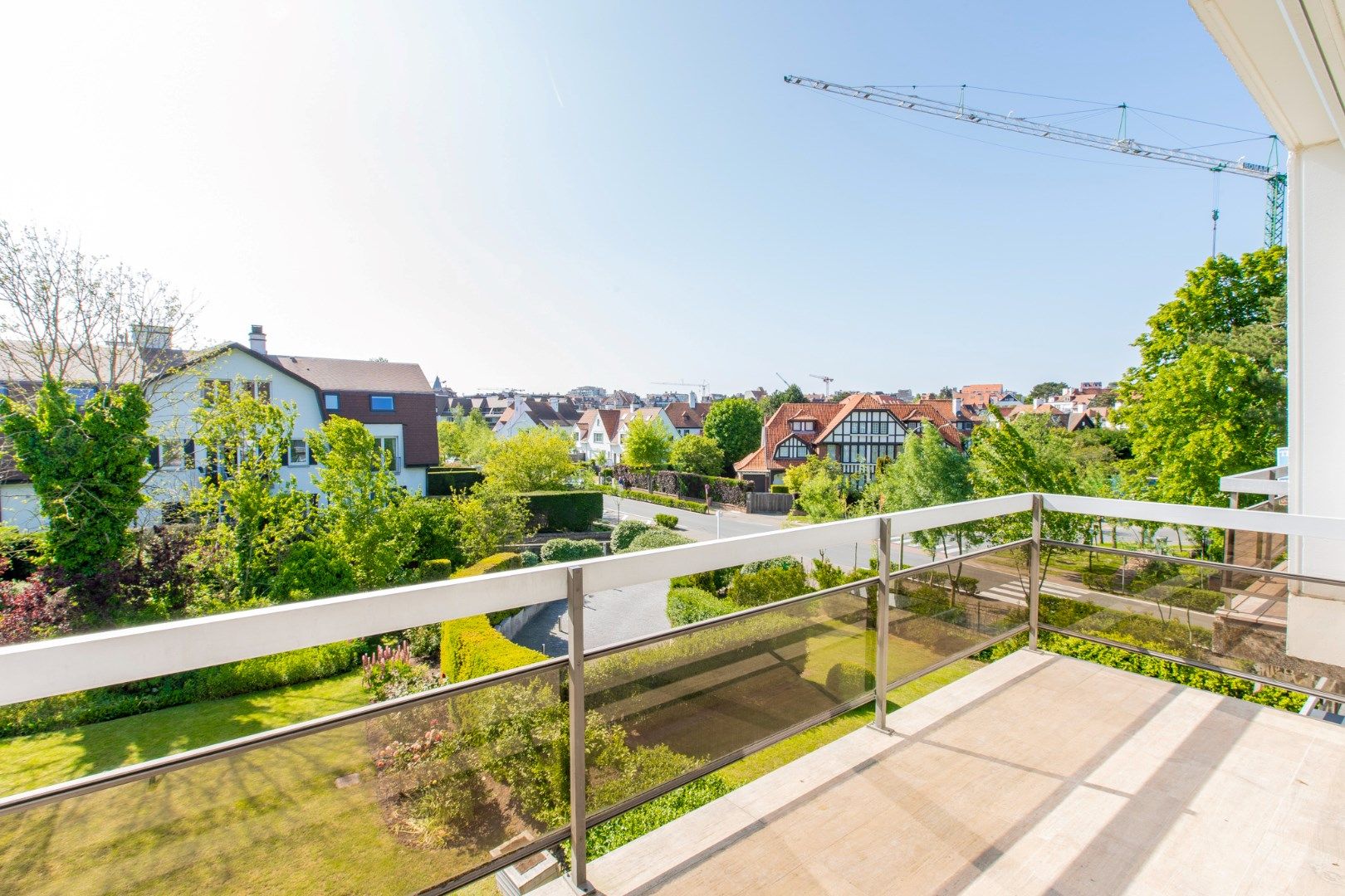 Prachtig gemeubeld duplex-appartement nabij het Dominicanenkerkje, het Albertplein en de Zeedijk! foto 10