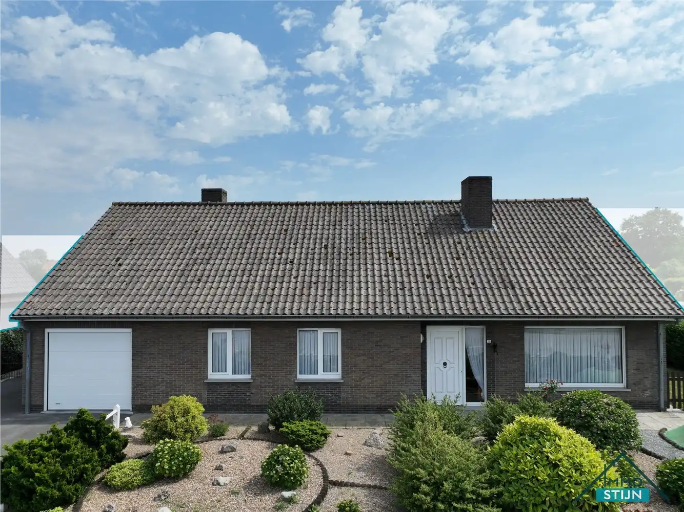Ruime villa met prachtige tuin foto 2