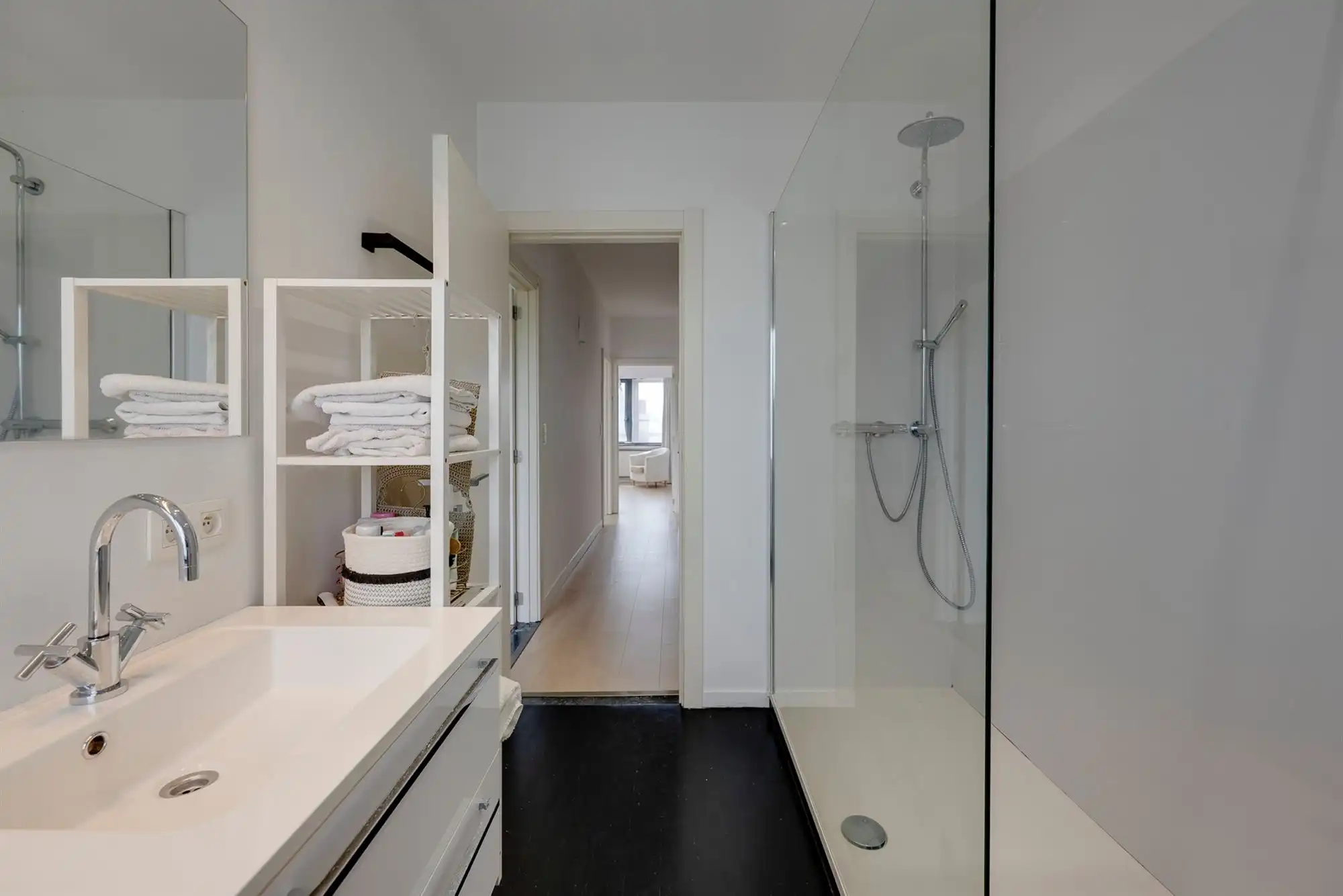 Sfeervolle halfopen woning nabij het dorpshart foto 30