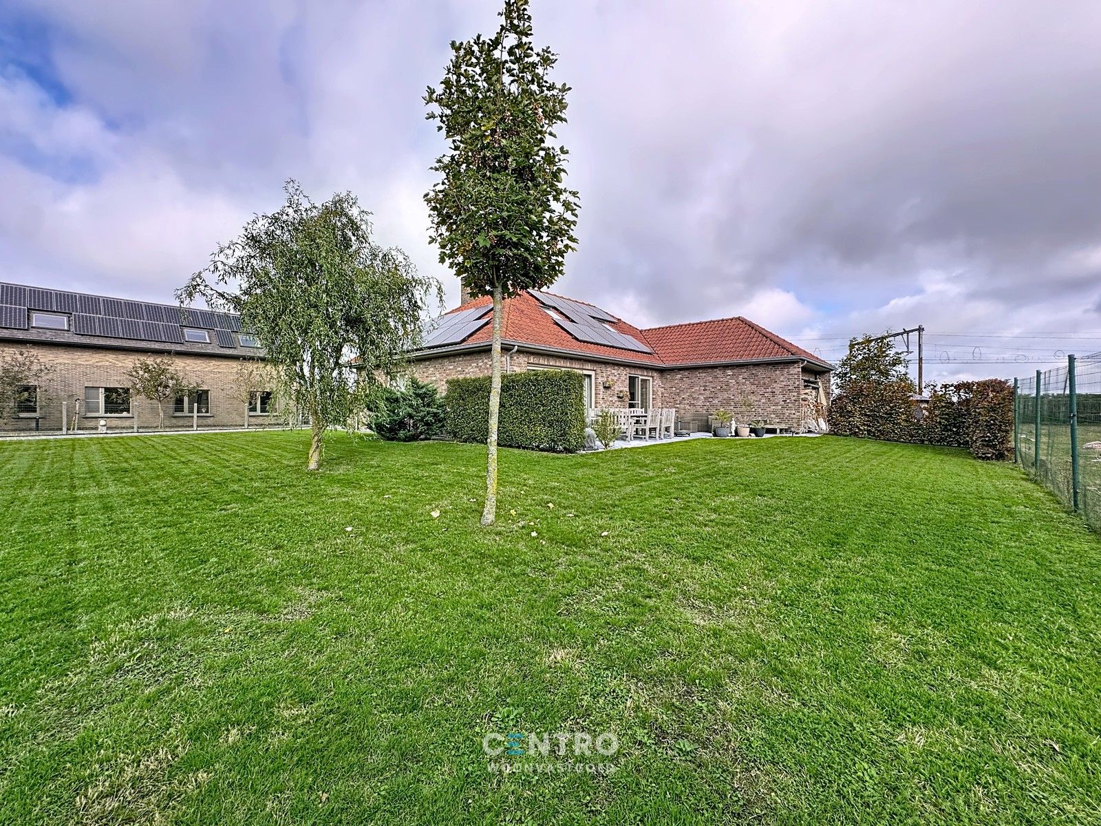 INTERESSANT gelegen woning op circa 1.200m2 grond te Uitkerke! foto 19