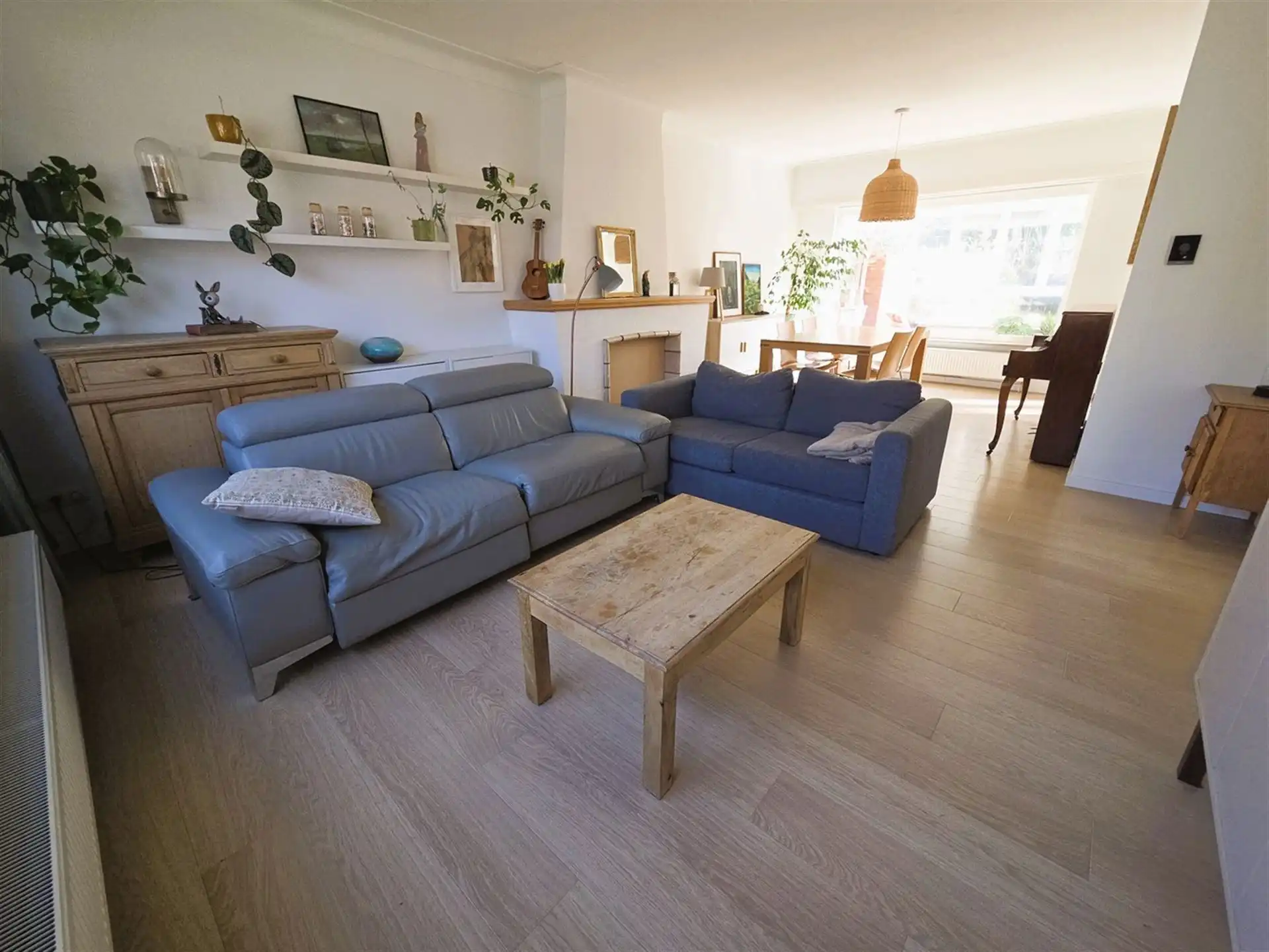 Zeer rustig gelegen woning in Mariaburg, gerenoveerd en voorzien van 3 slaapkamers en ruime garage aanbouw foto 3