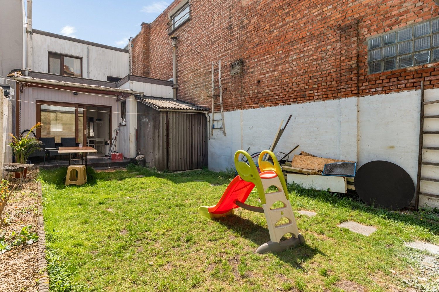 Huis met 3 slaapkamers en tuin te Deurne! foto 12