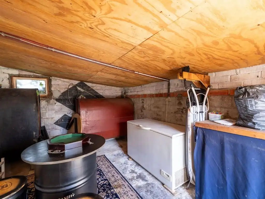 Verzorgde vrijstaande woning, grotendeels gerenoveerd foto 28