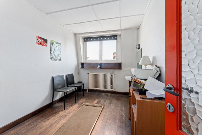 Centrum Izegem - Charmante woning/handelshuis met bijgebouw foto 16