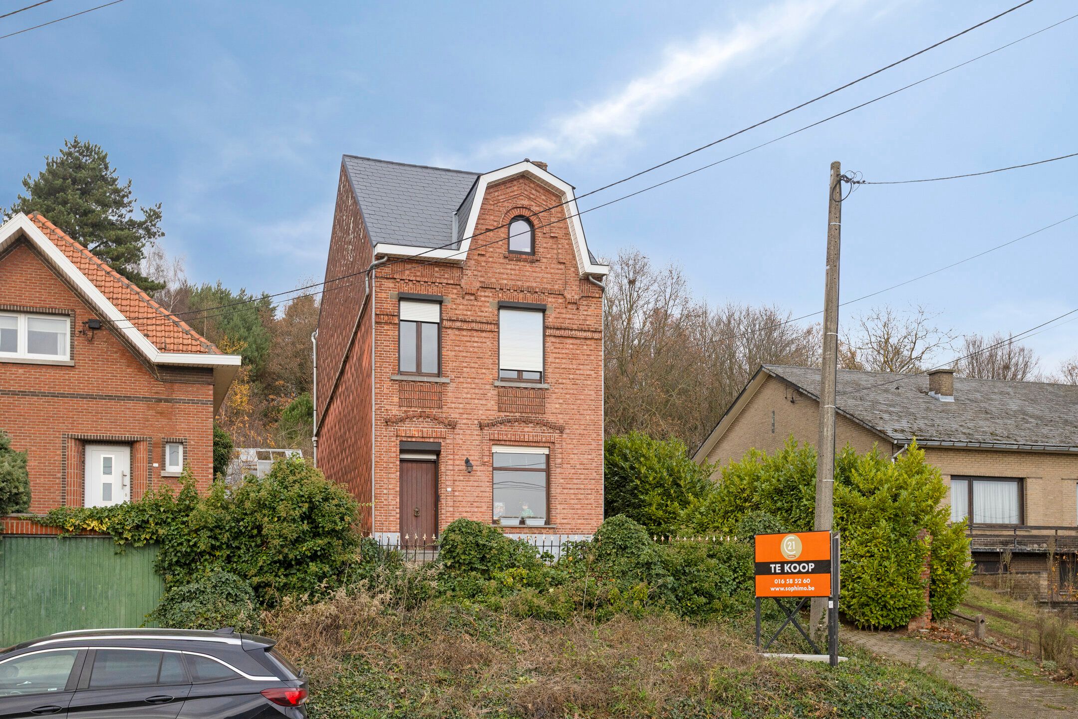Authentieke woning met 5 slaapkamers op een ruim perceel foto 2