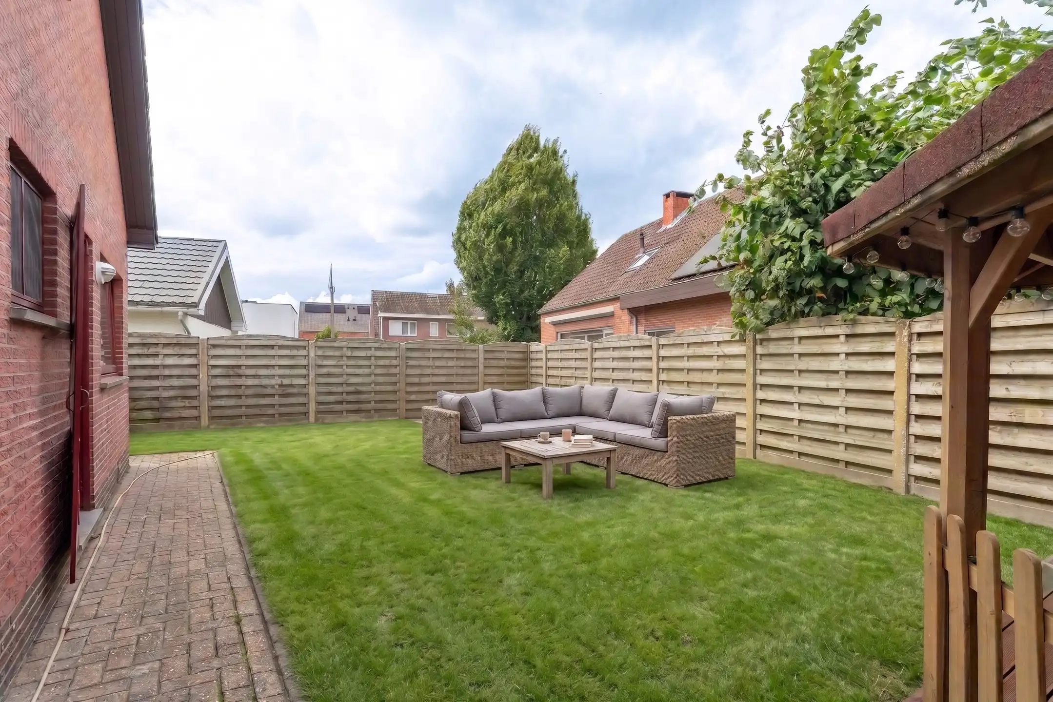 Te renoveren laagbouwwoning met 3 slpks, tuin en garage. foto 27