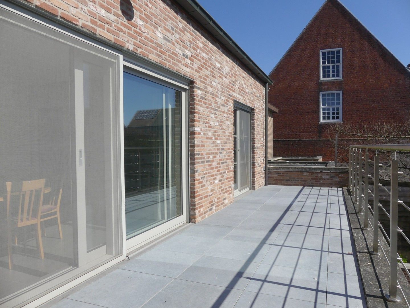Prachtig afgewerkt appartement met groot en zonnig terras foto 12