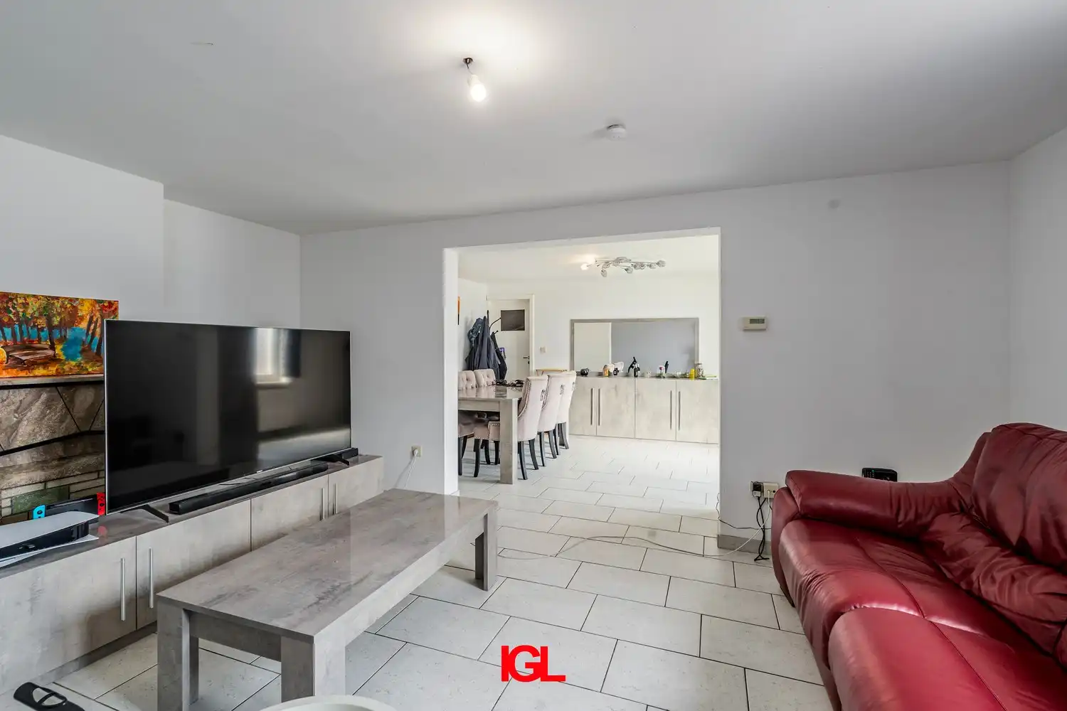 Woning met 3 slaapkamers en garage nabij het centrum van Sint-Pieters-Leeuw foto 4