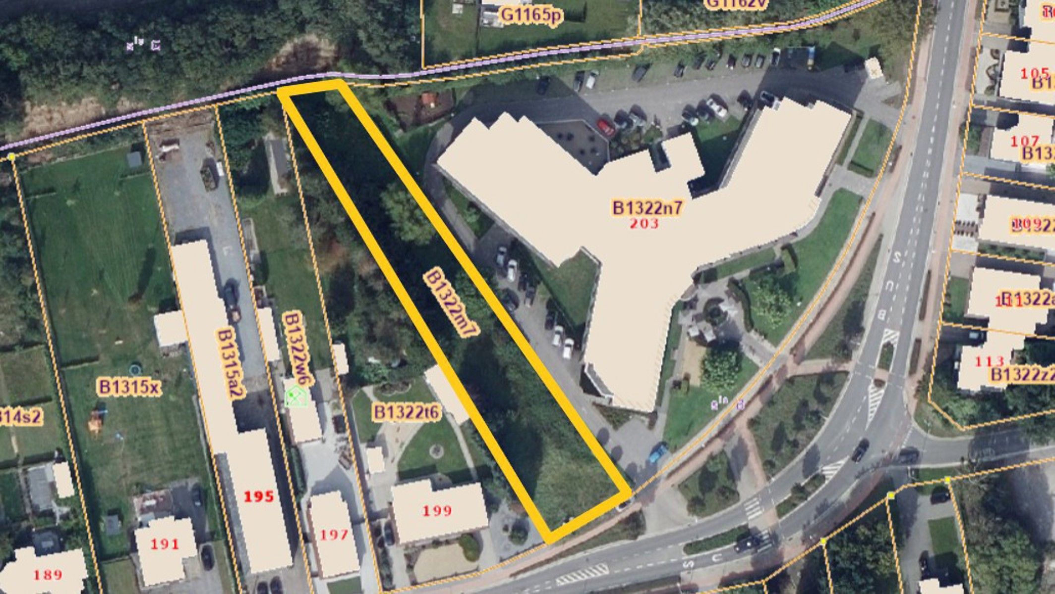 Mooi groot bouwperceel, ca. 1555 m², gelegen naast WZC Nethehof foto 2