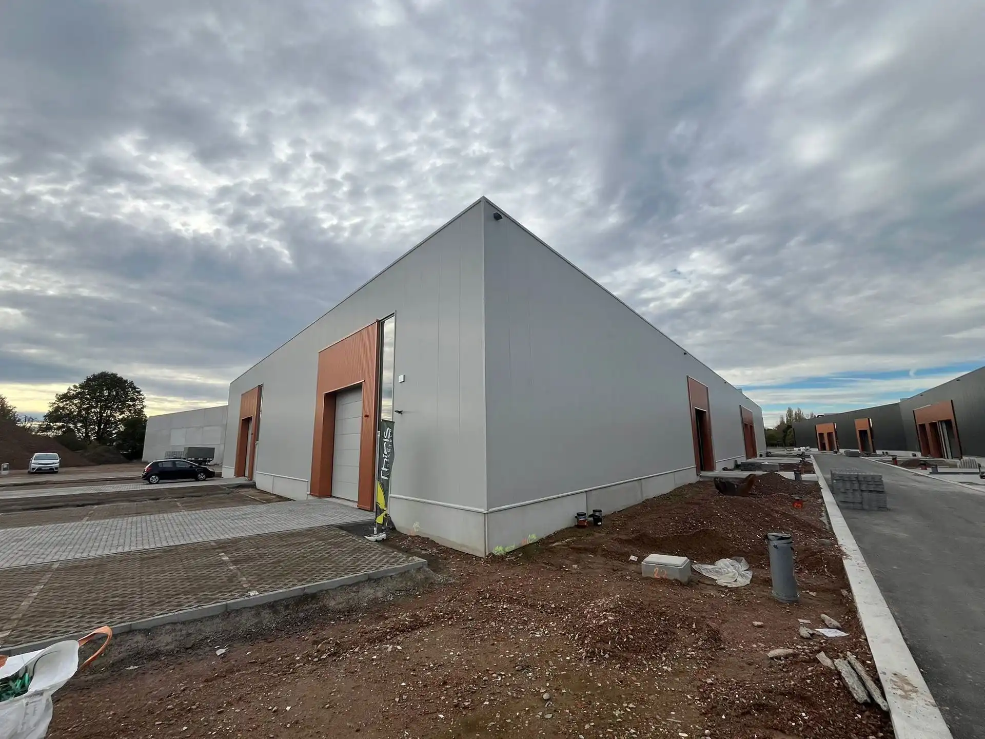 Nieuwbouw KMO-ontwikkeling te Heist-op-den-Berg foto {{pictureIndex}}