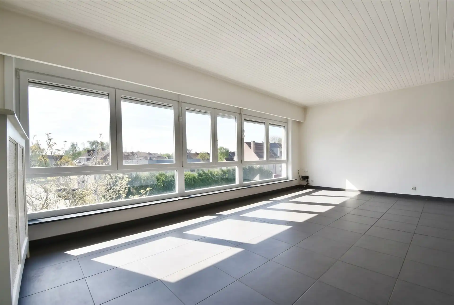 Ruim appartement met drie slaapkamers in Temse  foto 2