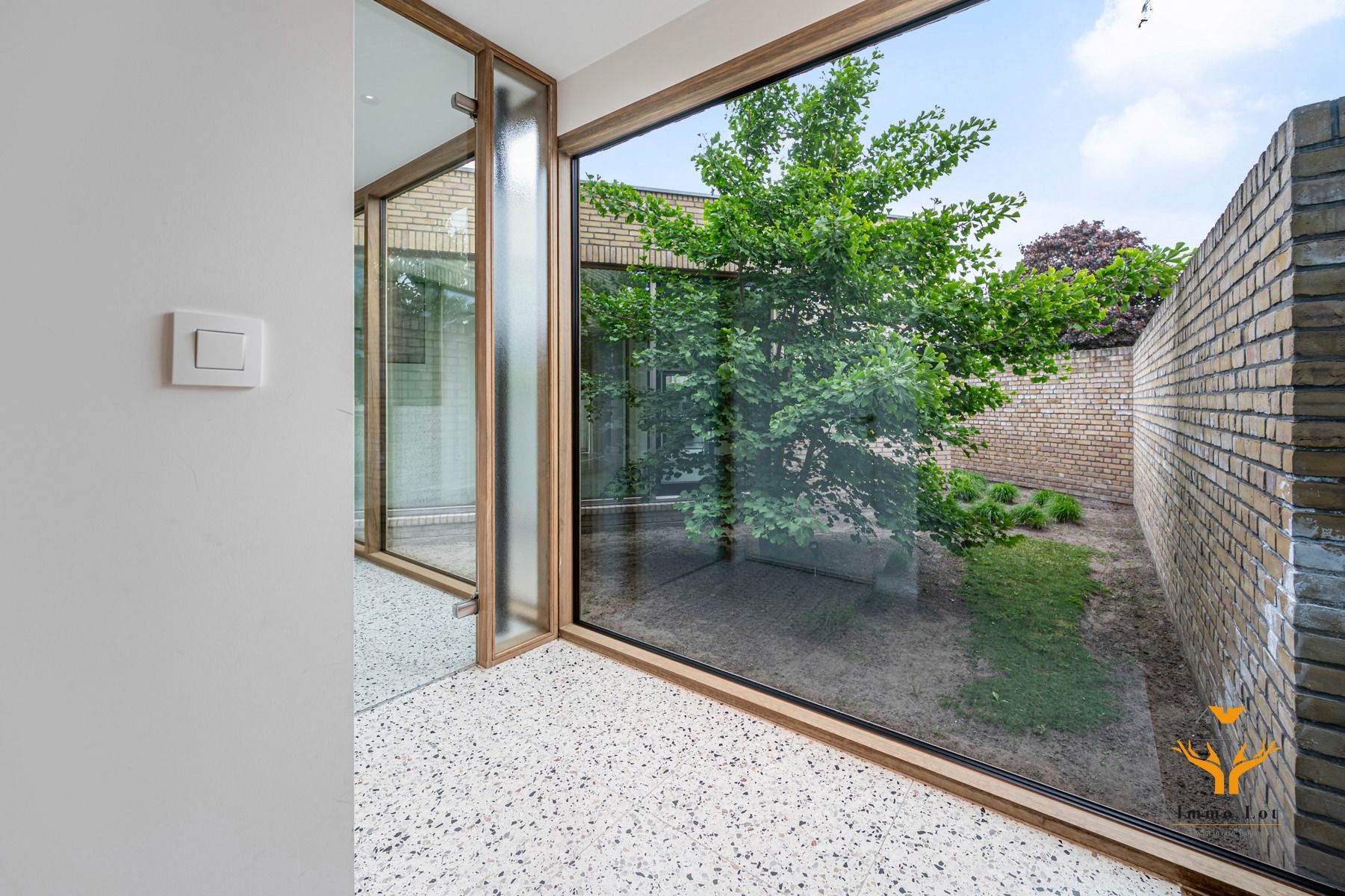 Units in handelsruimte met diverse mogelijkheden foto 3