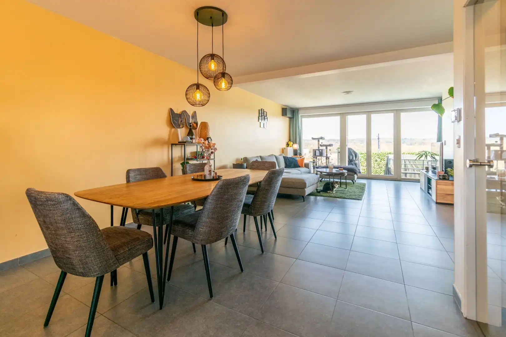 Een ruim en perfect onderhouden appartement! foto 6