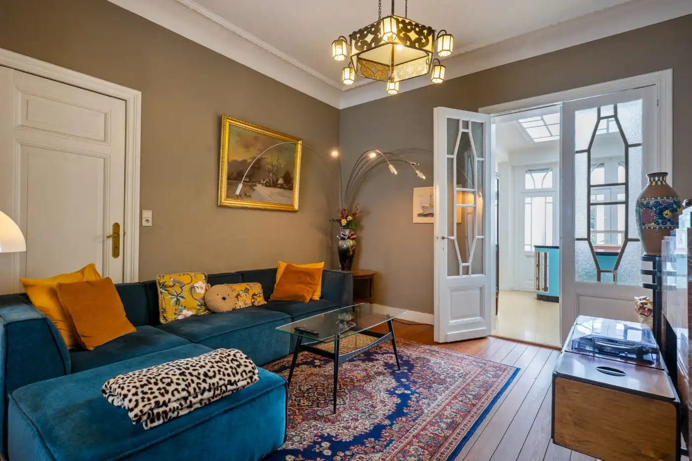 Prachtig gerenoveerde, authentieke woning met 4 slpk. en tuin foto 8