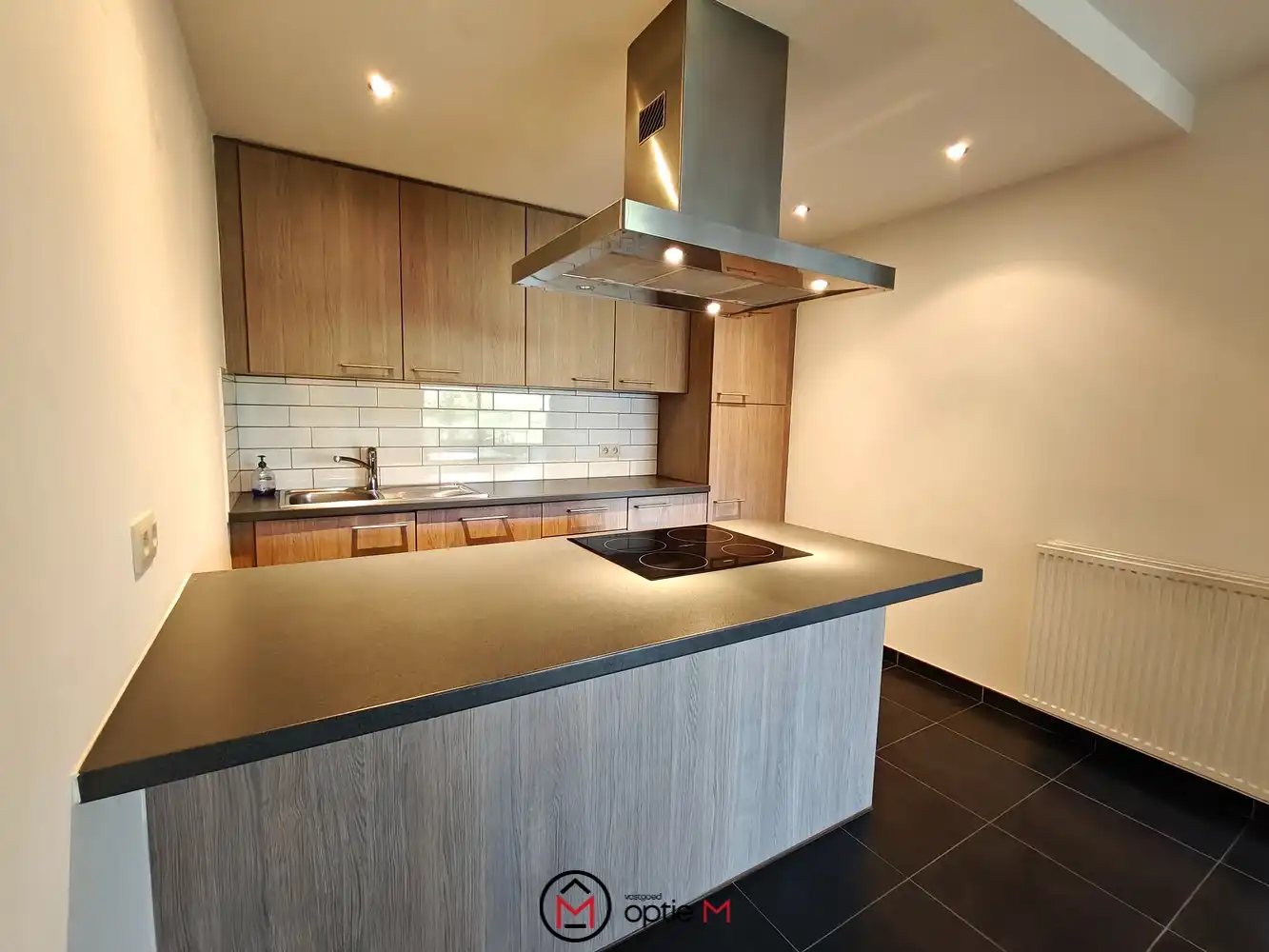 Appartement te huur in Genk – gelijkvloers wonen met tuin en overdekt terras foto 6