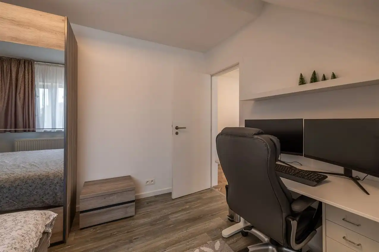 villastijl,vernieuwd in 2018, label D, mooi perceel foto 20