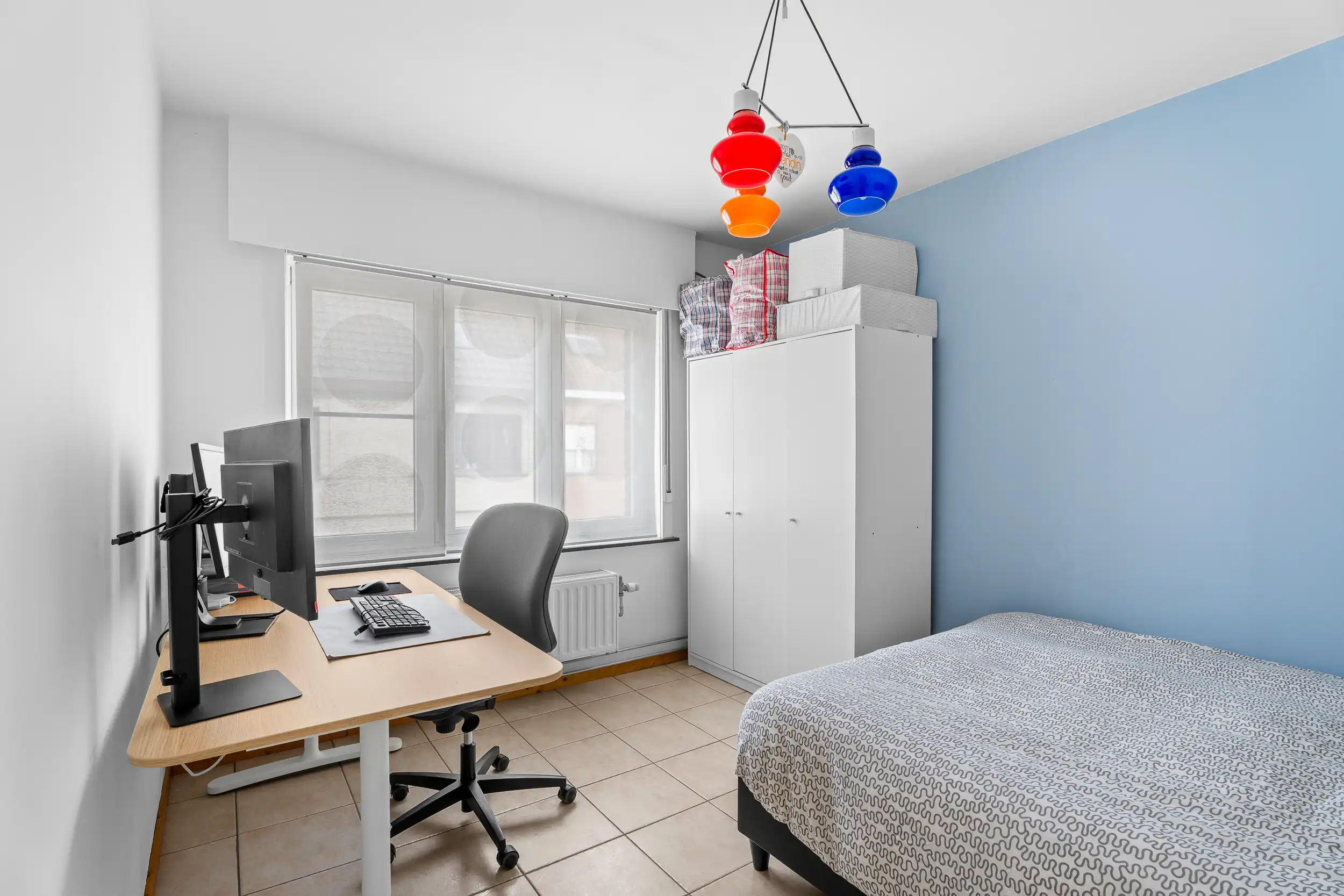 Ruime gezinswoning met 4 slpk, zonnepanelen & zonnige tuin foto 9