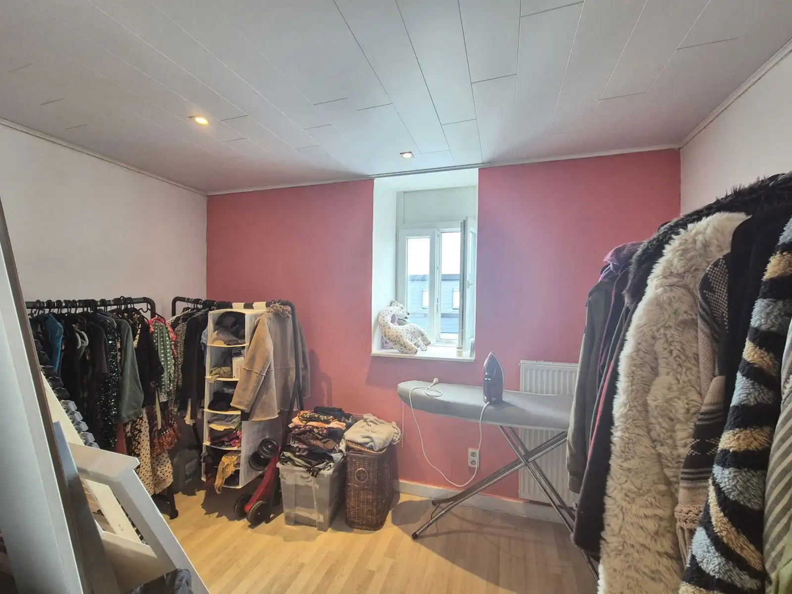 Gerenoveerde rijwoning met 2 slaapkamers foto 6