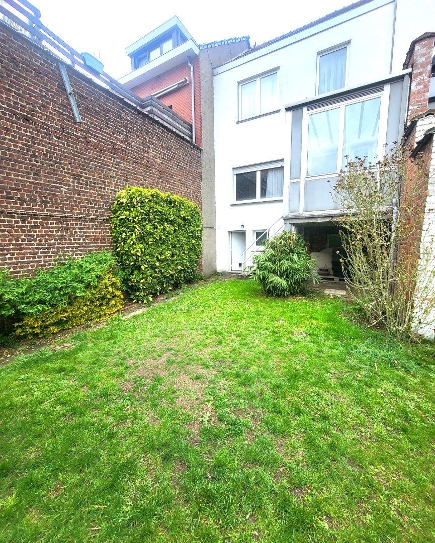 Ruime tweegevelwoning met garage en stadstuin aan de rand van Brussel. foto 22