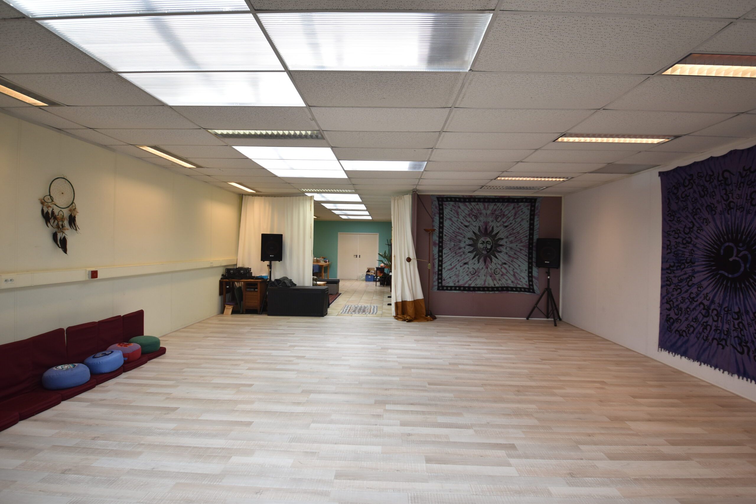 Atelier/praktijk met zeer ruime woonst in Nieuwkerken foto 32