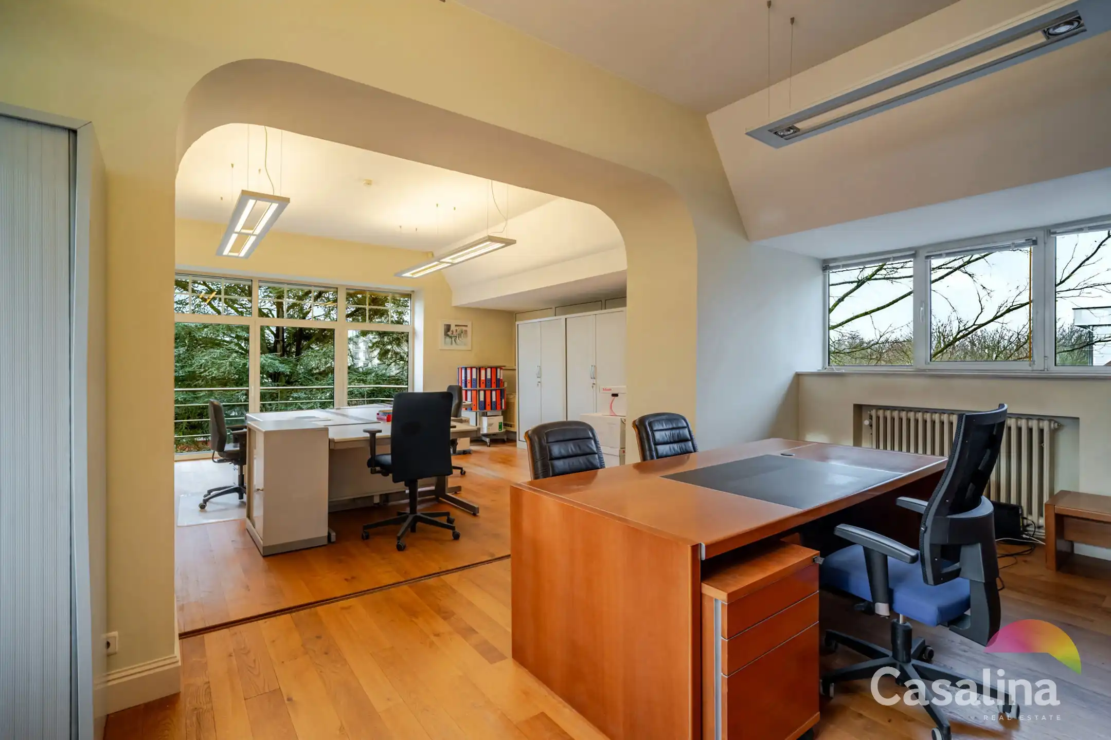 Kantoorgebouw met appartement & parkeerplaatsen  ±535m² foto 8