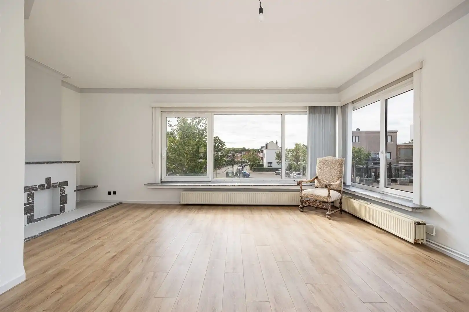 Lichtrijk hoekappartement met 3 slaapkamers foto 2