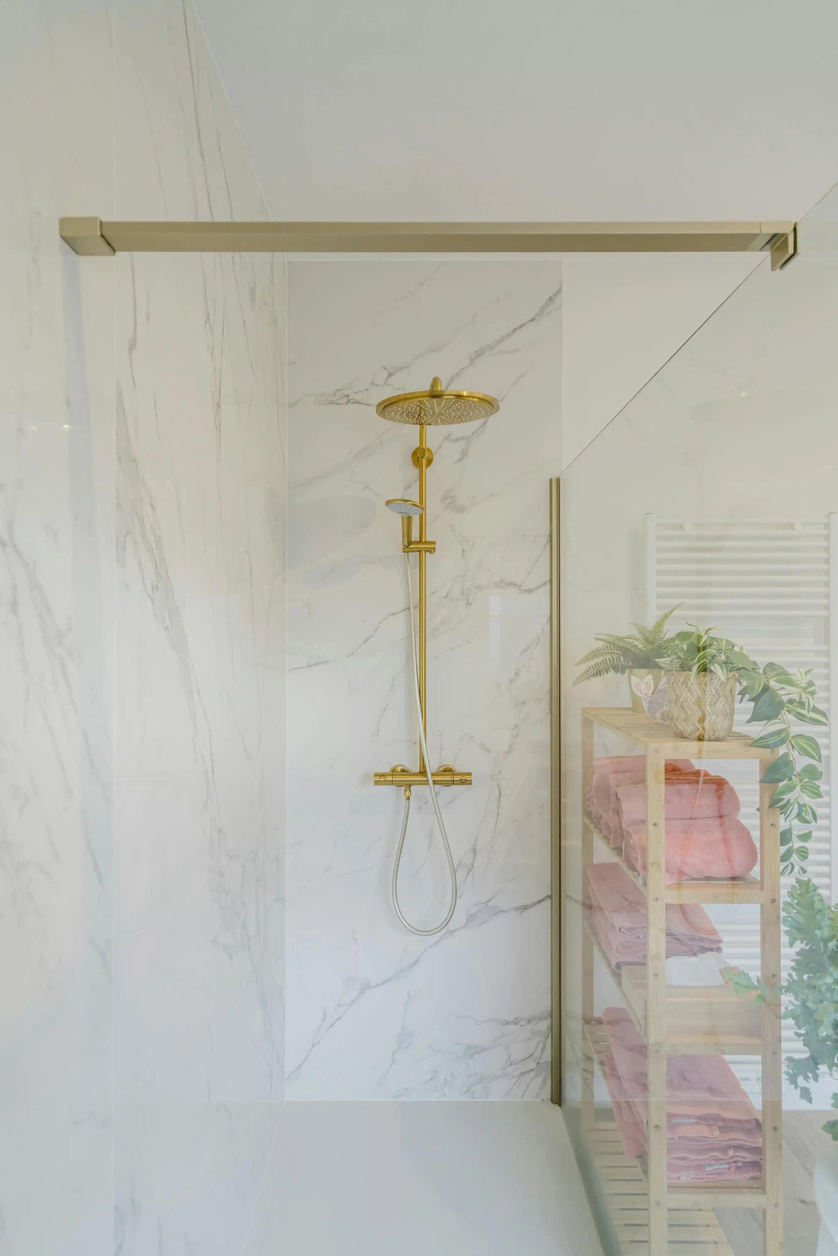 Instapklare halfopen bebouwing met 4 slk op 661m² in Wevelgem! foto 12