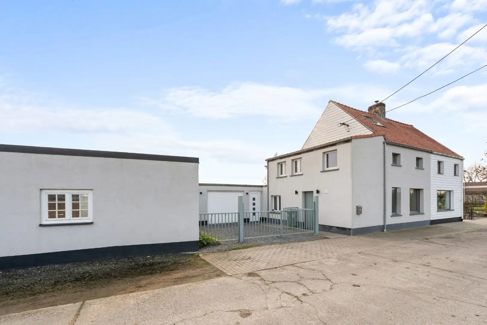 Instapklare halfopen woning te huur in het landelijke Lapscheure met prachtig open zicht op de velden foto 24