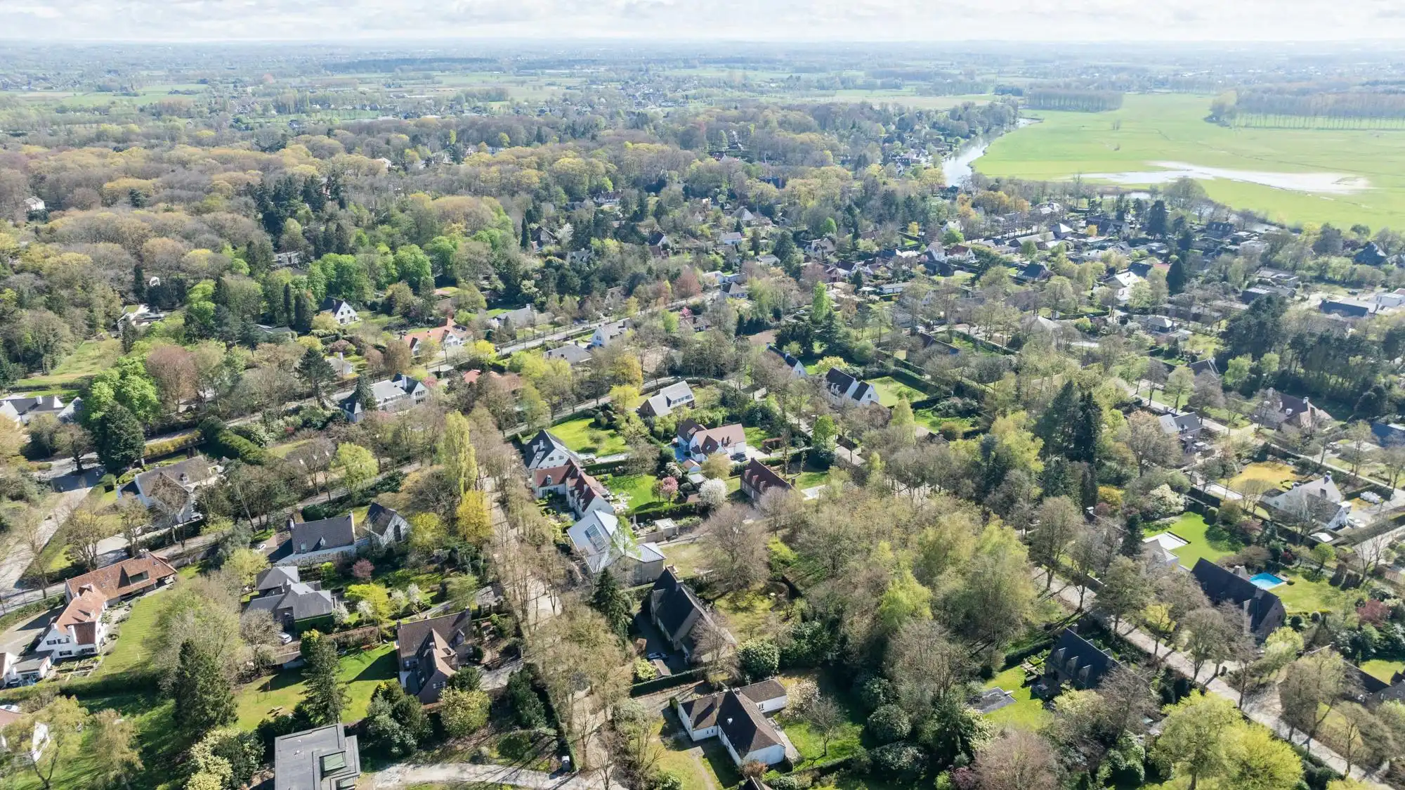 Ruime karaktervolle villa in het Lindenpark te Deurle foto 22