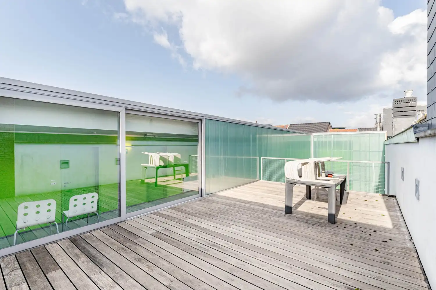 Centraal gelegen en gemeubelde studio met een gedeeld terras nabij het station van Leuven! foto 11