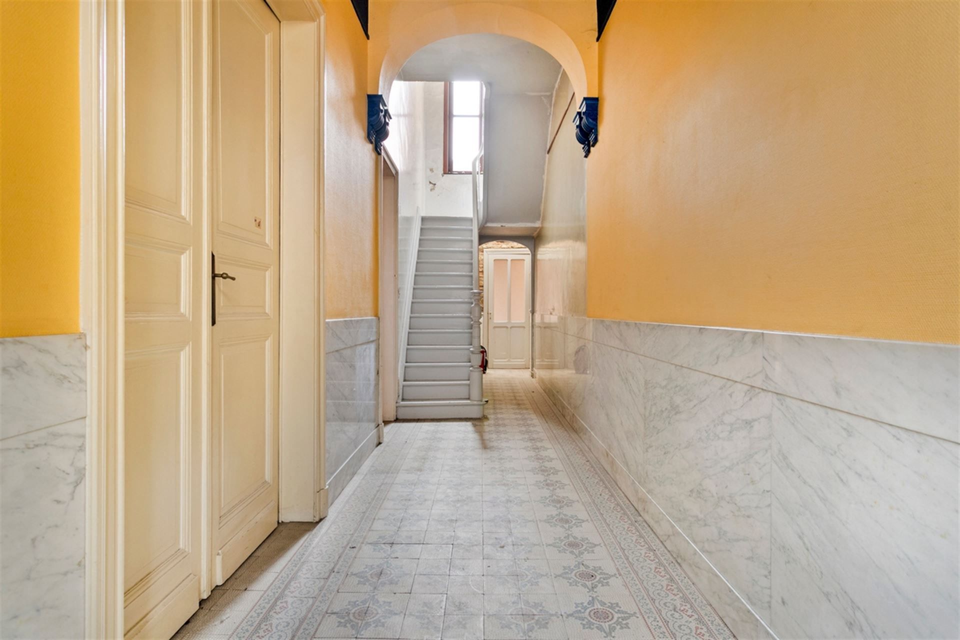 Centraal gelegen, mooie burgerwoning. foto 3