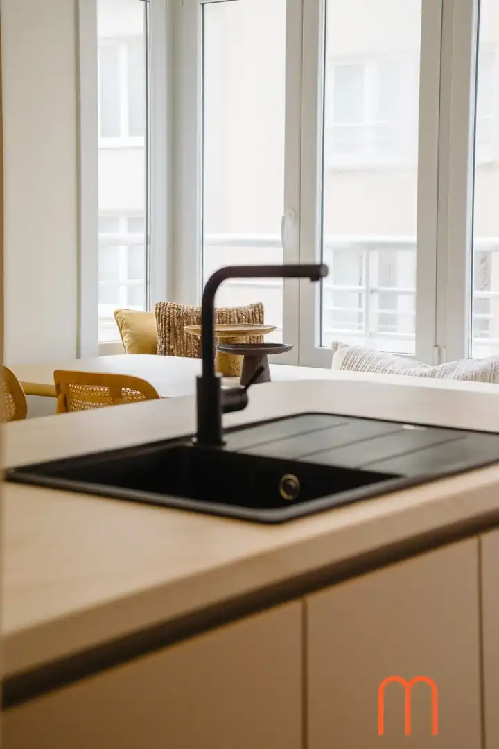 Volledig vernieuwd appartement te koop in Oostende met zijdelings zeezicht in Residentie Les Dauphins foto 12