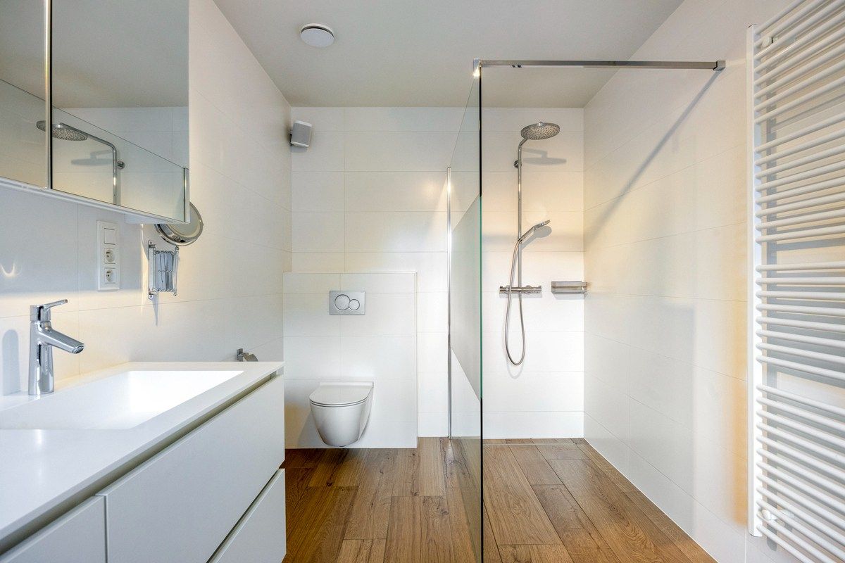 Ruim ingedeelde en kwalitatief afgewerkte villa op een mooi perceel met naastgelegen bouwgrond. foto 21