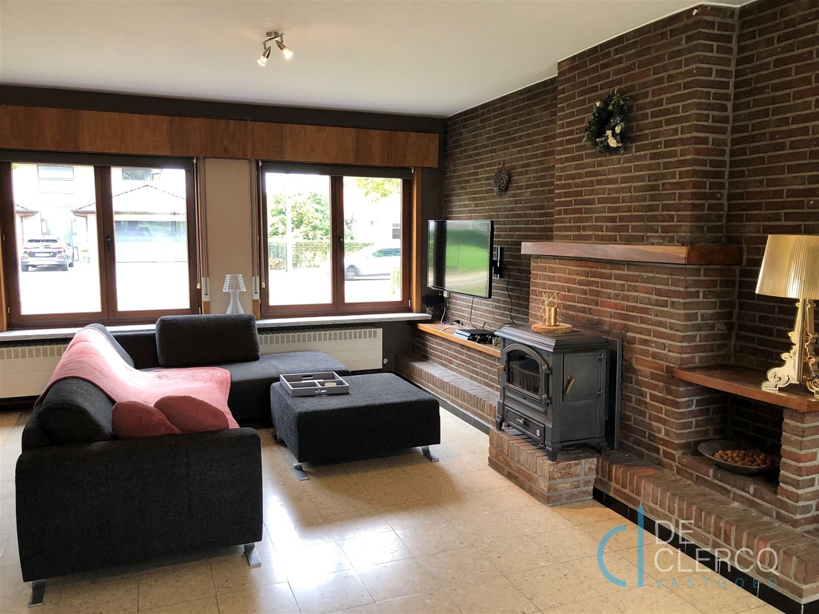 Zeer goed onderhouden bungalow met tuin TE HUUR in Lochristi! foto 5