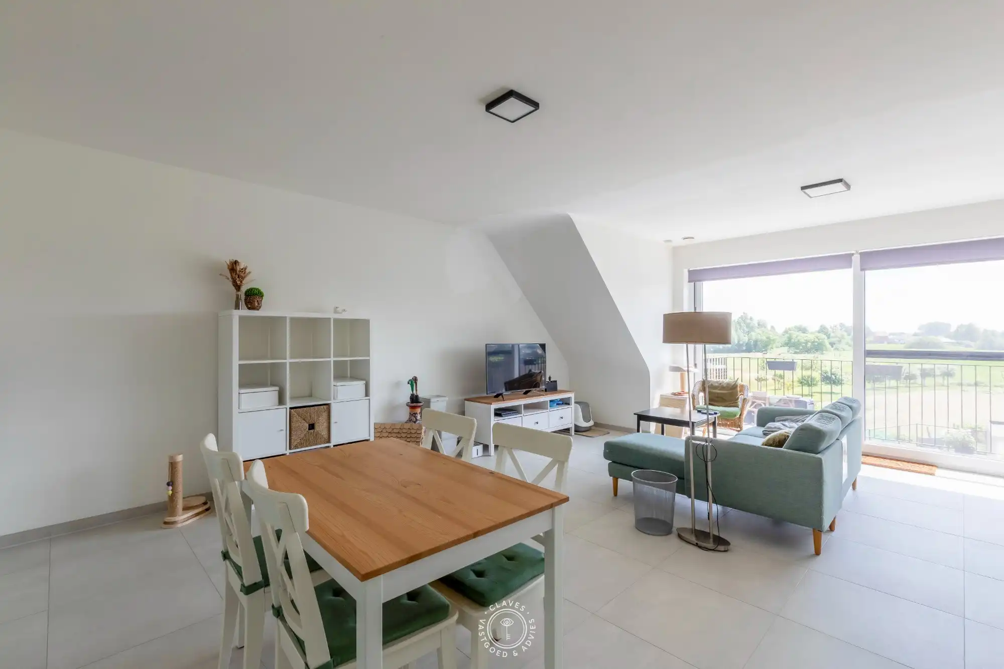 Rustig gelegen 1-slaapkamerappartement met garagebox en prachtig groen uitzicht foto 3